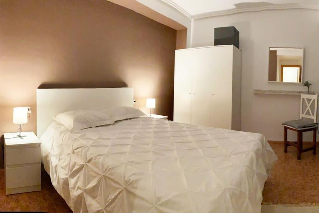Rooms In Spacious Beach Flat In Valencia Ngoại thất bức ảnh